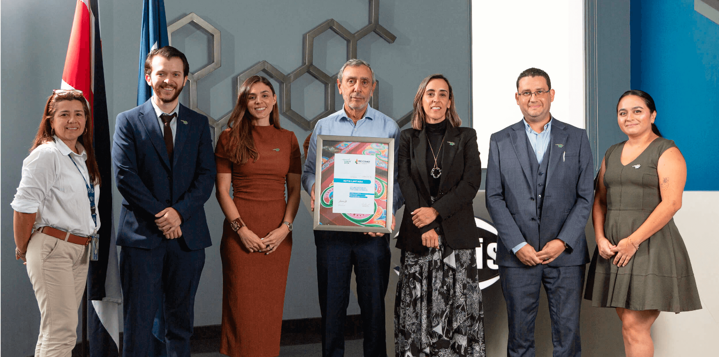 Gutis obtiene licencia de Esencial Costa Rica  con calificación perfecta