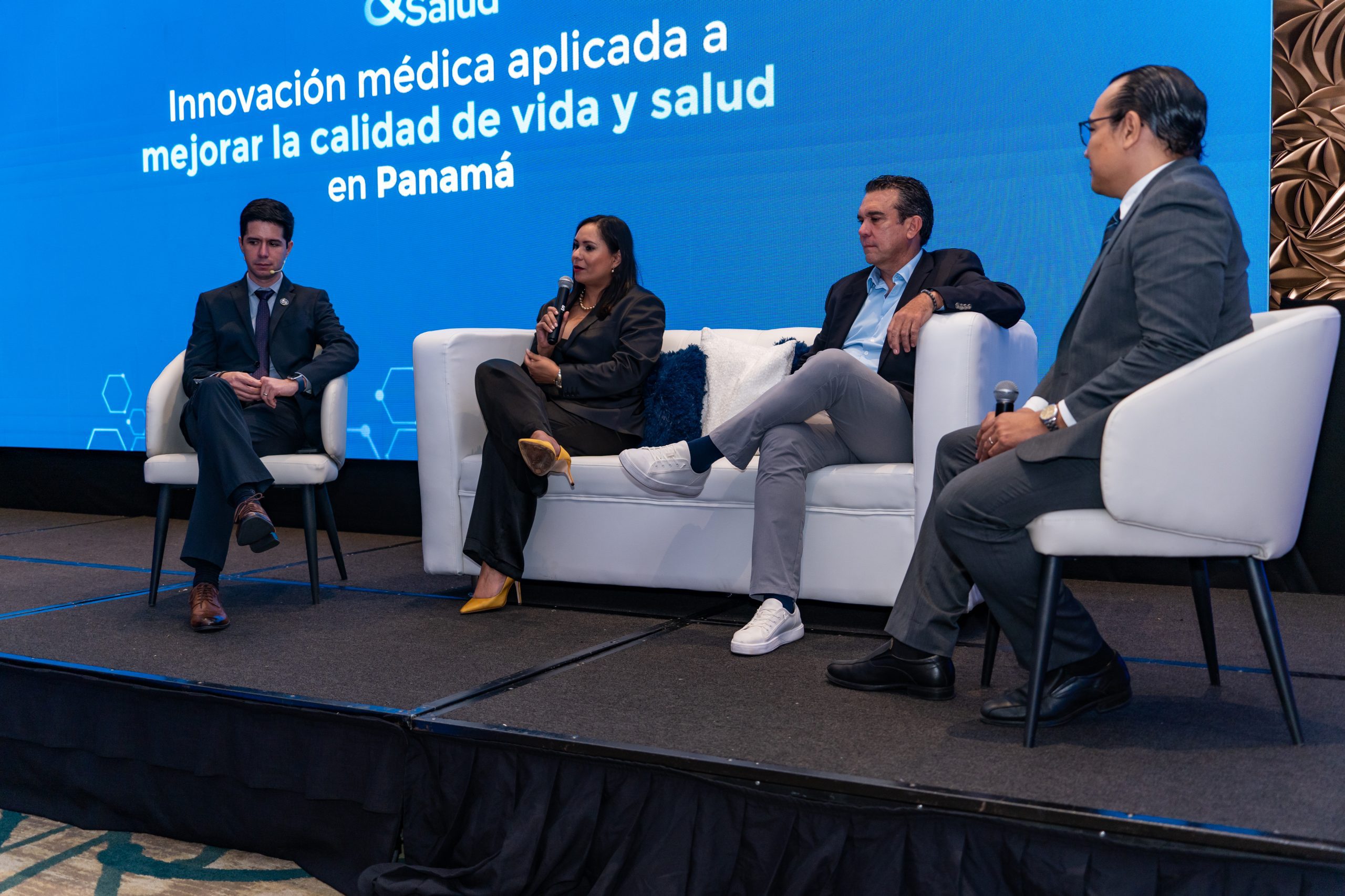 Expertos analizaron futuro de la salud en la región en foro organizado por Gutis